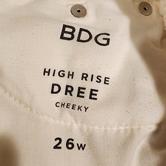 BDG Urban Outfitters Studded Distressed Shorts White High Rise Dree Cheeky Short - Picture 6 of 10